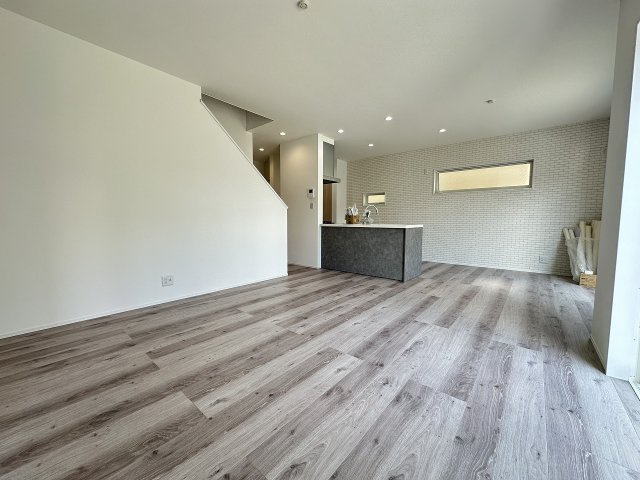 小田原市曽比　庭付き戸建