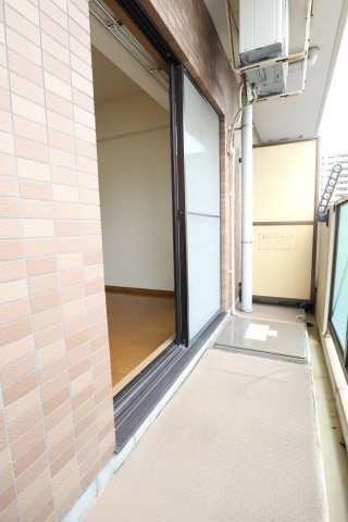 大阪市城東区野江２丁目の賃貸マンションのバルコニー