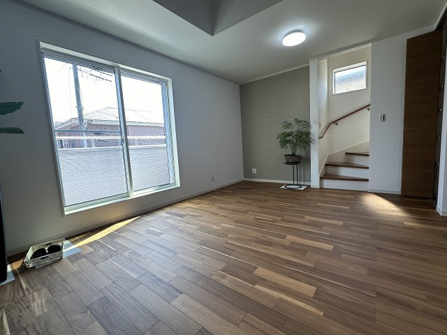 藤沢市本藤沢5丁目 戸建の洋室