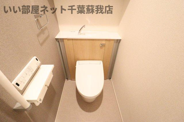 マーヴェラス末広　Ⅲのトイレ|落ち着いた色調のトイレです