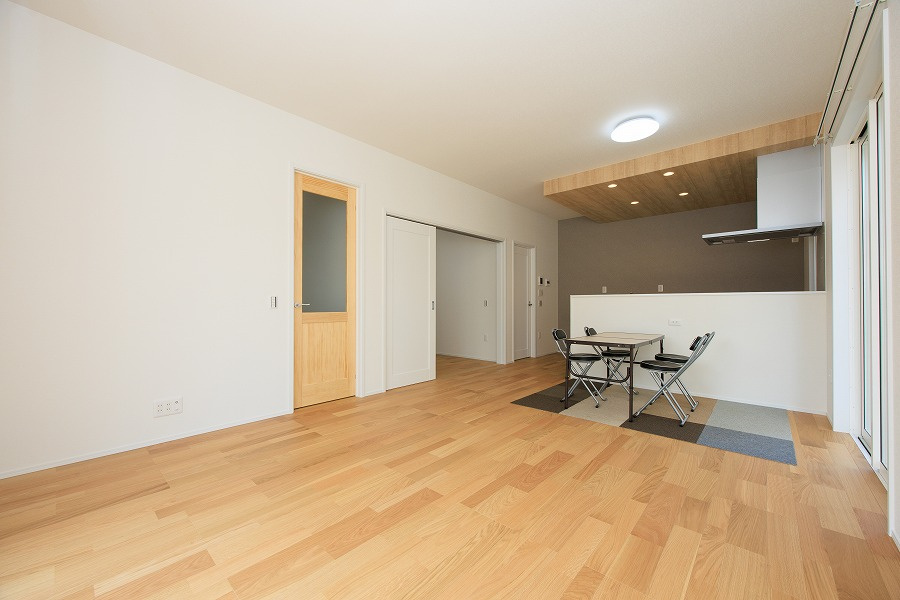 サンコート　久留米市高良内町の居間・リビング