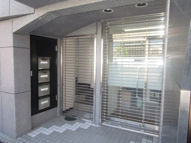 【エントランス】