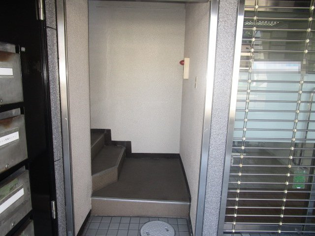 【エントランス】