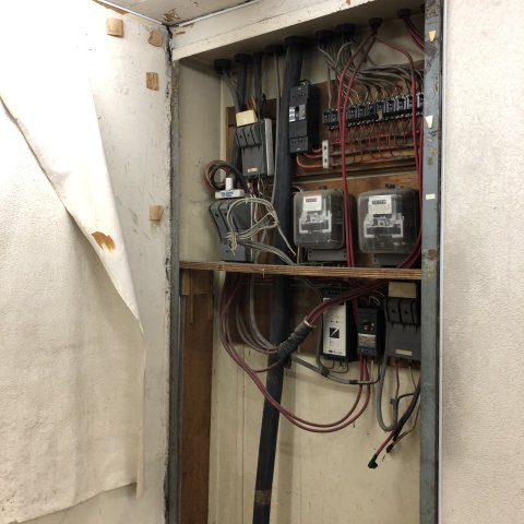 一剣紅谷町ビルの内装