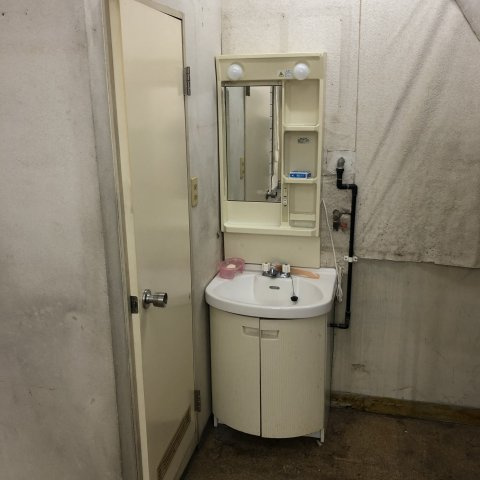 一剣紅谷町ビルの内装