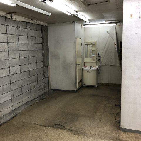 一剣紅谷町ビルの内装