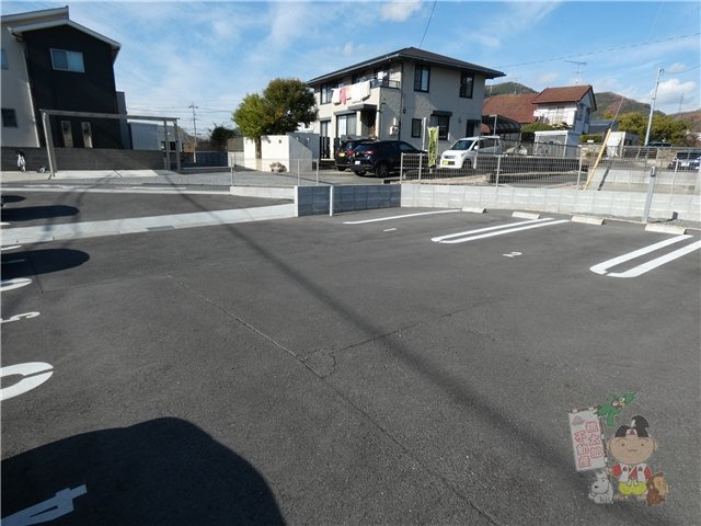 ＭＩＣＨＩの駐車場