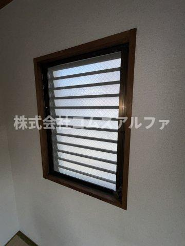エスプレイス日の出町の内装|エスプレイス日の出町　窓
