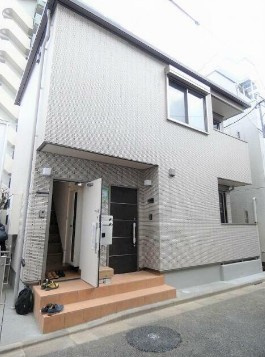 【外観】 | カーサ　アルプス | 綺麗な外観。