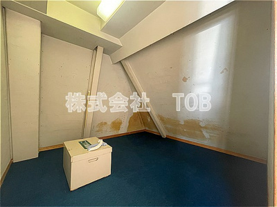 【収納】 | 上北沢1丁目戸建-定期借家1年　再契約型- | 4F　洋室7.5帖　納戸※クリーニング完了前※