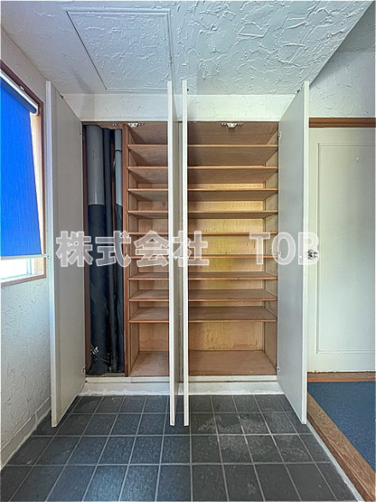 【収納】 | 上北沢1丁目戸建-定期借家1年　再契約型- | 1F　シューズBOX※クリーニング完了前※