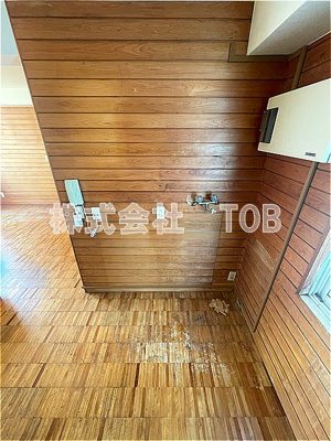 【その他】 | 上北沢1丁目戸建-定期借家1年　再契約型- | 2F　洗濯機置き場※クリーニング完了前※