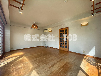 【洋室】 | 上北沢1丁目戸建-定期借家1年　再契約型- | 2F　洋室12帖※クリーニング完了前※