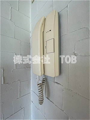 【セキュリティ】 | 上北沢1丁目戸建-定期借家1年　再契約型- | 2F　洋室12帖　インターホン※クリーニング完了前※
