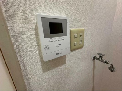 【セキュリティ】 | プラザ・ドゥ・フェリーチェ | モニター付きインターホンです