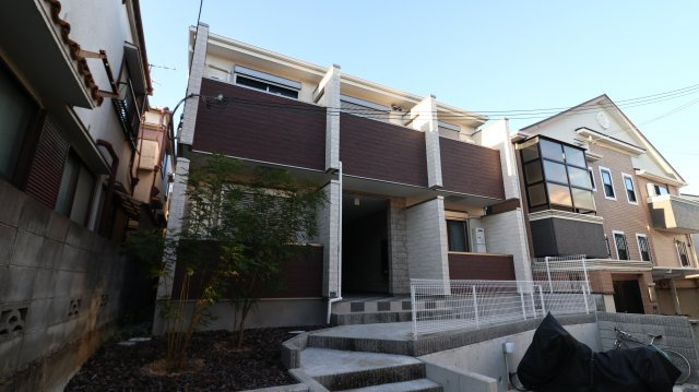 ワコーレヴィアーノ須磨千守町