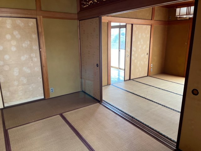 里庄町里見1売物件の和室