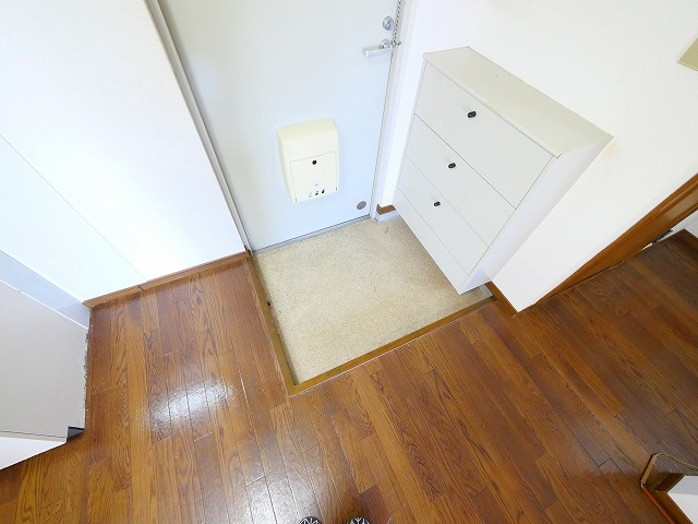 ラブリーハイツの玄関