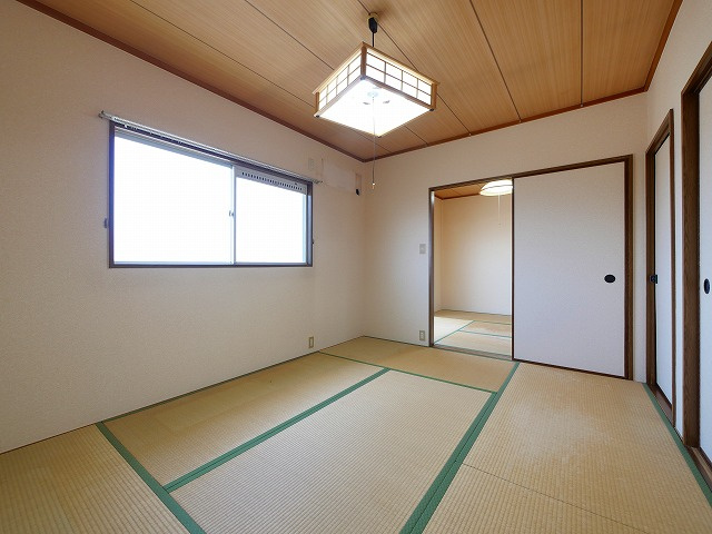 ラブリーハイツの和室