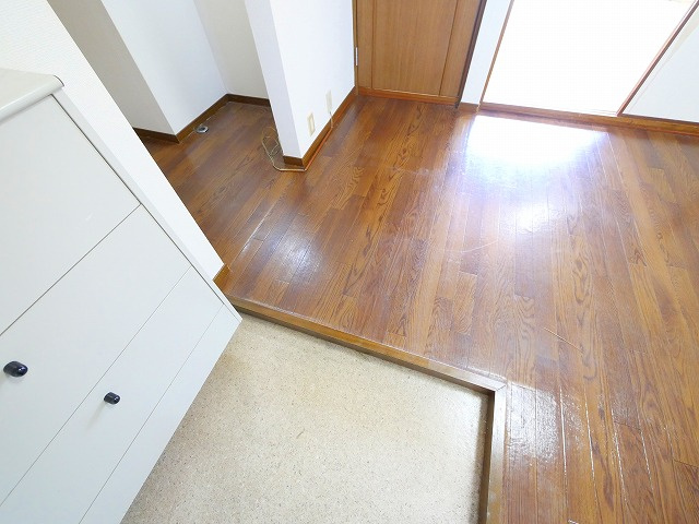 ラブリーハイツの玄関