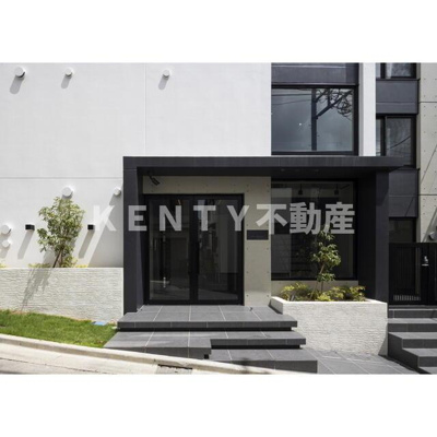 【エントランス】 | Ｒｅｖｅ　Ｒｅｓｉｄｅｎｃｅ　白金台 | 清潔なエントランスです