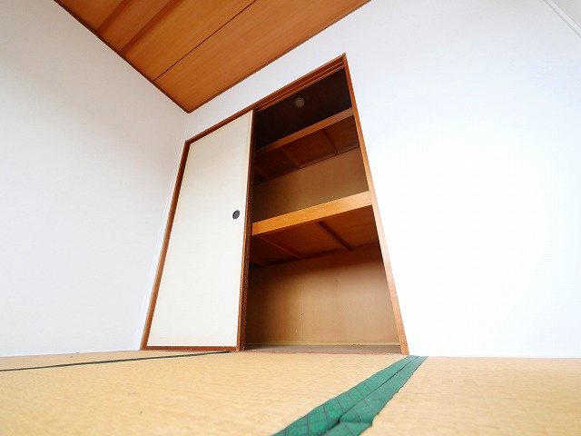 鳩マンションの収納