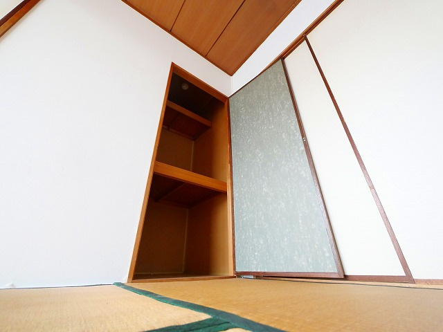 鳩マンションの収納