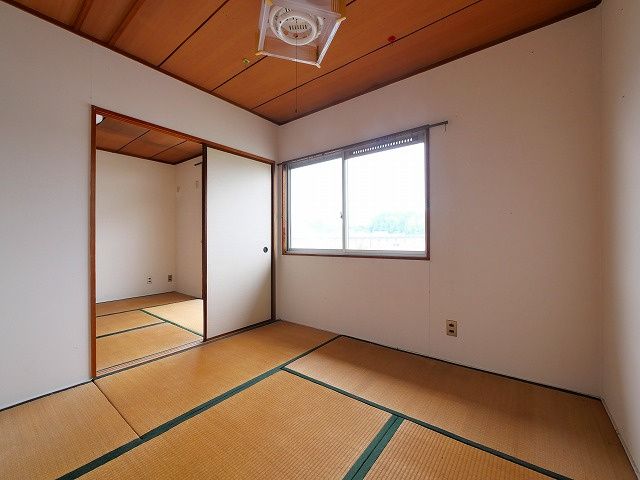 鳩マンションの和室