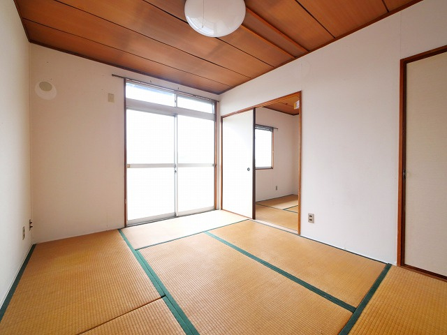 鳩マンションの寝室