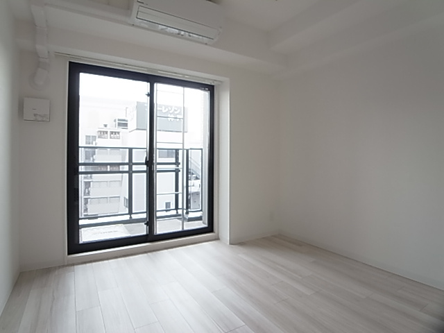 神戸市兵庫区湊町４丁目の賃貸マンションの居間・リビング|リビング