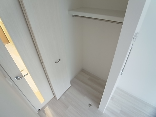 神戸市兵庫区湊町４丁目の賃貸マンションの収納|クローゼット