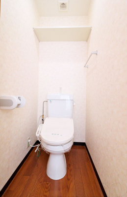 【トイレ】 | スカイヒルズ和白館 | 別号室の写真になります。現況優先。