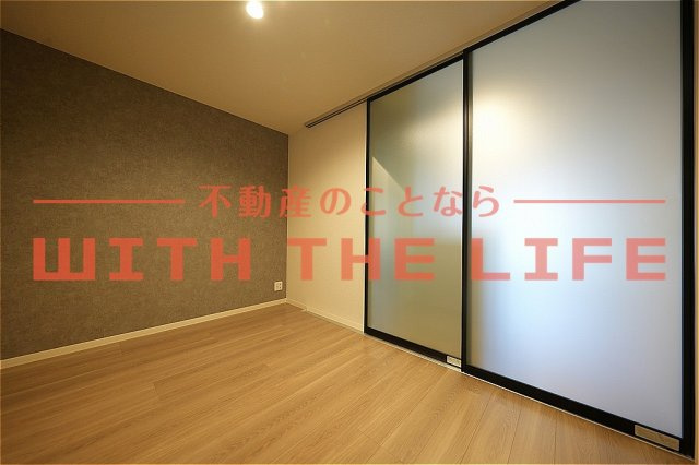モンレーヴ本町【キャッシュバック対象】の洋室|個人の部屋や寝室として使える洋室です
