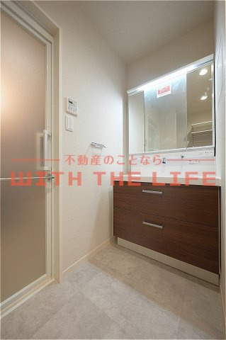 モンレーヴ本町【キャッシュバック対象】の独立洗面台|使いやすい独立洗面台です
