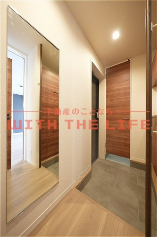モンレーヴ本町【キャッシュバック対象】の玄関|きれいな玄関です