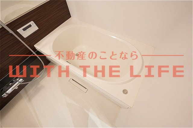 モンレーヴ本町【キャッシュバック対象】の浴室|コンパクトで使いやすいお風呂です