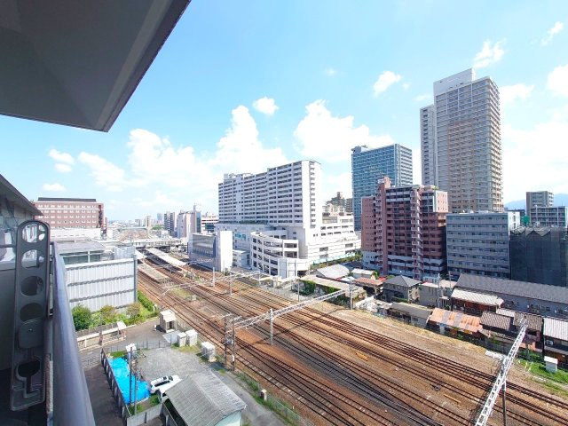 ◆JR「草津」駅徒歩４分◆室内リフォーム済みの美室◆１１階建て最上階の南東向き◆シャルマンコーポ草津の展望|バルコニーからの展望