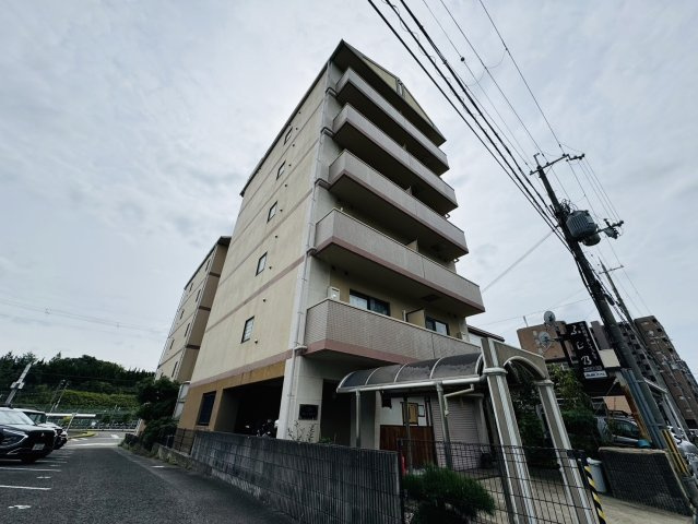 シオン平城山の外観