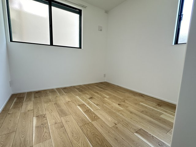 茅ヶ崎市東海岸南4丁目 デザイナーズハウスの洋室