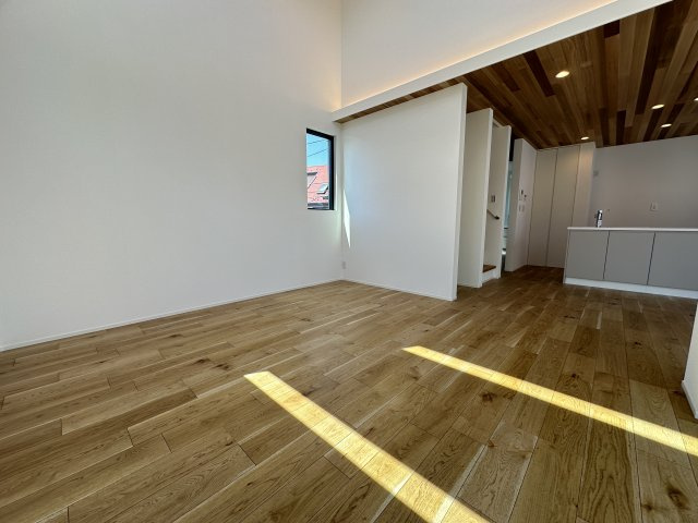 茅ヶ崎市東海岸南4丁目 デザイナーズハウスの居間・リビング