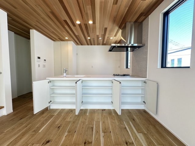 茅ヶ崎市東海岸南4丁目 デザイナーズハウスの居間・リビング