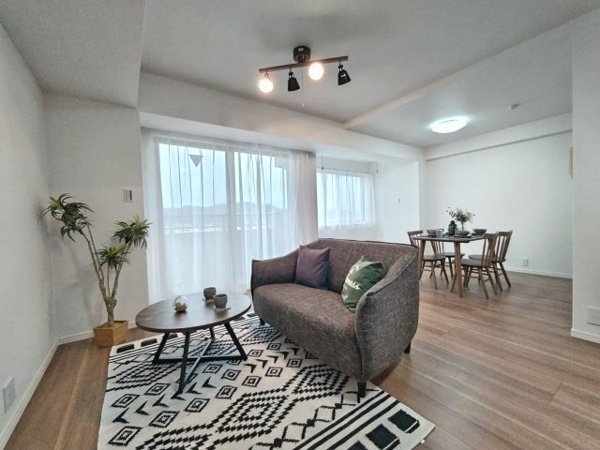 ロアール社南の画像