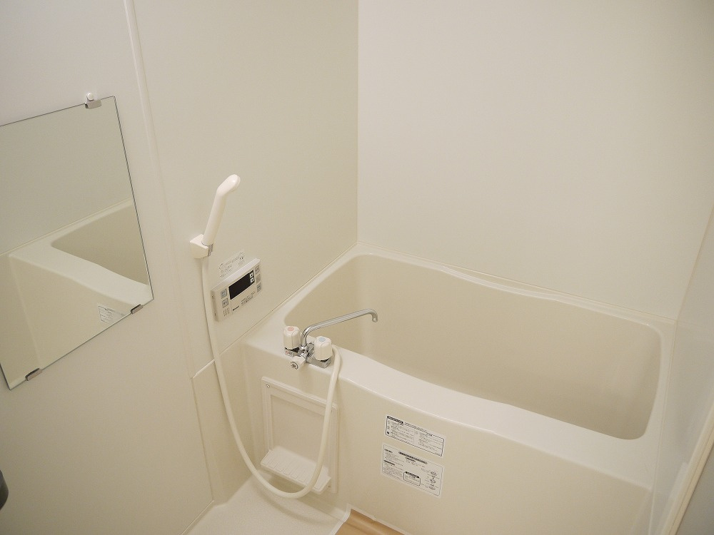 West　Fieldの浴室