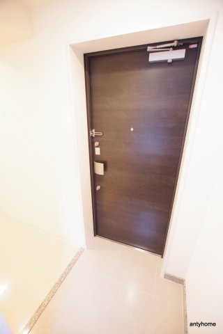 レジュールアッシュプレミアムツイン2　仲介手数料無料の玄関
