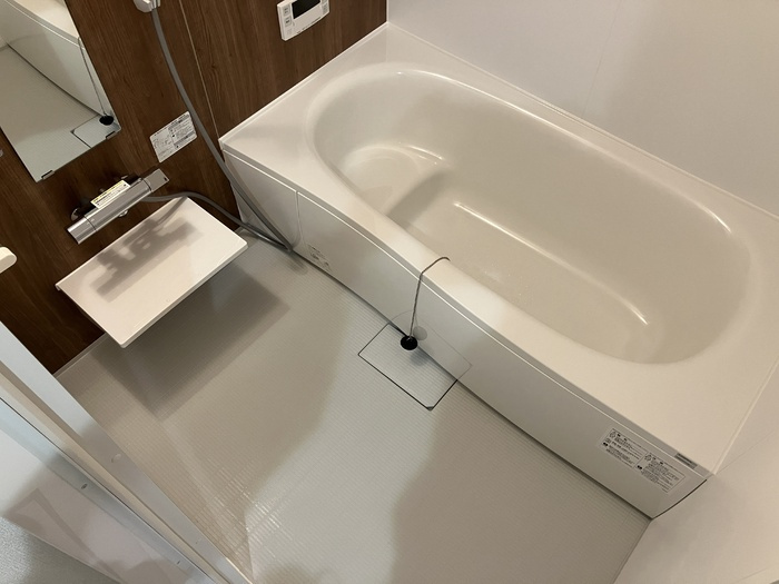 四つ葉原町の浴室