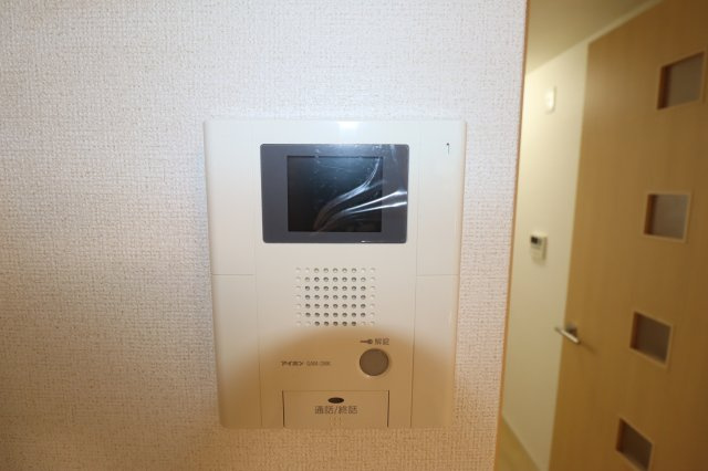 パレス龍大のセキュリティ|TVインターホンなので、突然の来客でも安心です。