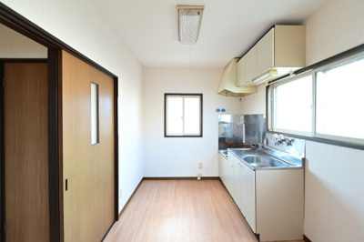 【キッチン】 | パークヒルズ美原町 | きれいなキッチンです