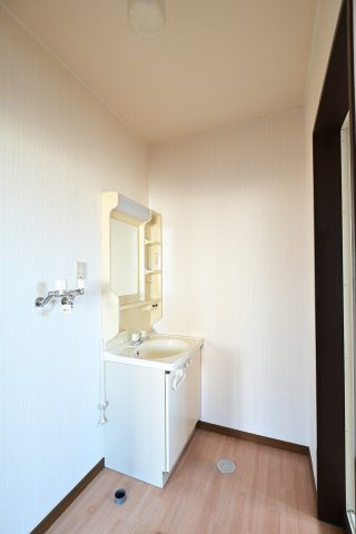 【洗面所】 | パークヒルズ美原町 | 使いやすい洗面所です