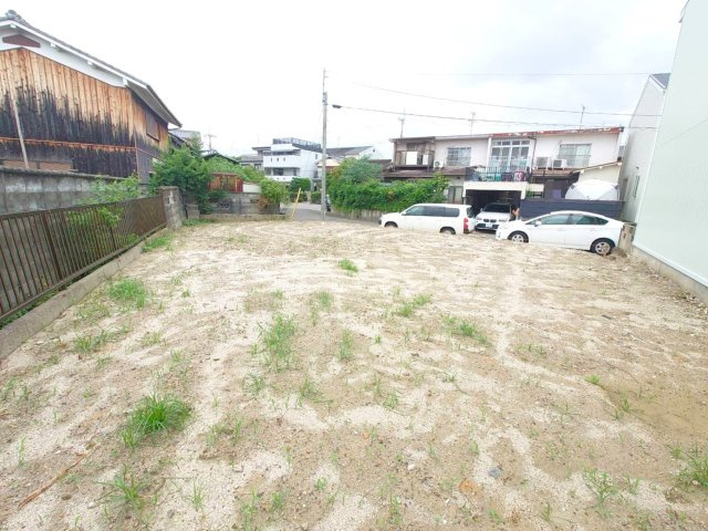 ◆建築条件無し売土地◆市バス『神川小学校前』停徒歩１分◆間口広々１５.２５ｍ◆伏見区久我森の宮町の外観|現地(２０２４年９月撮影)
現況：更地
