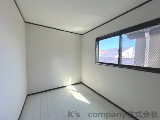 茅ヶ崎市若松町　築浅未入居戸建　A号棟の子供部屋|子供部屋や仕事部屋など、さまざまな用途でお使いいただけます♪